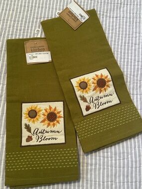 NEW 2 "Autumn Bloom" Sunflower Dish Towels - Olive Green Kitchen Fall Gift